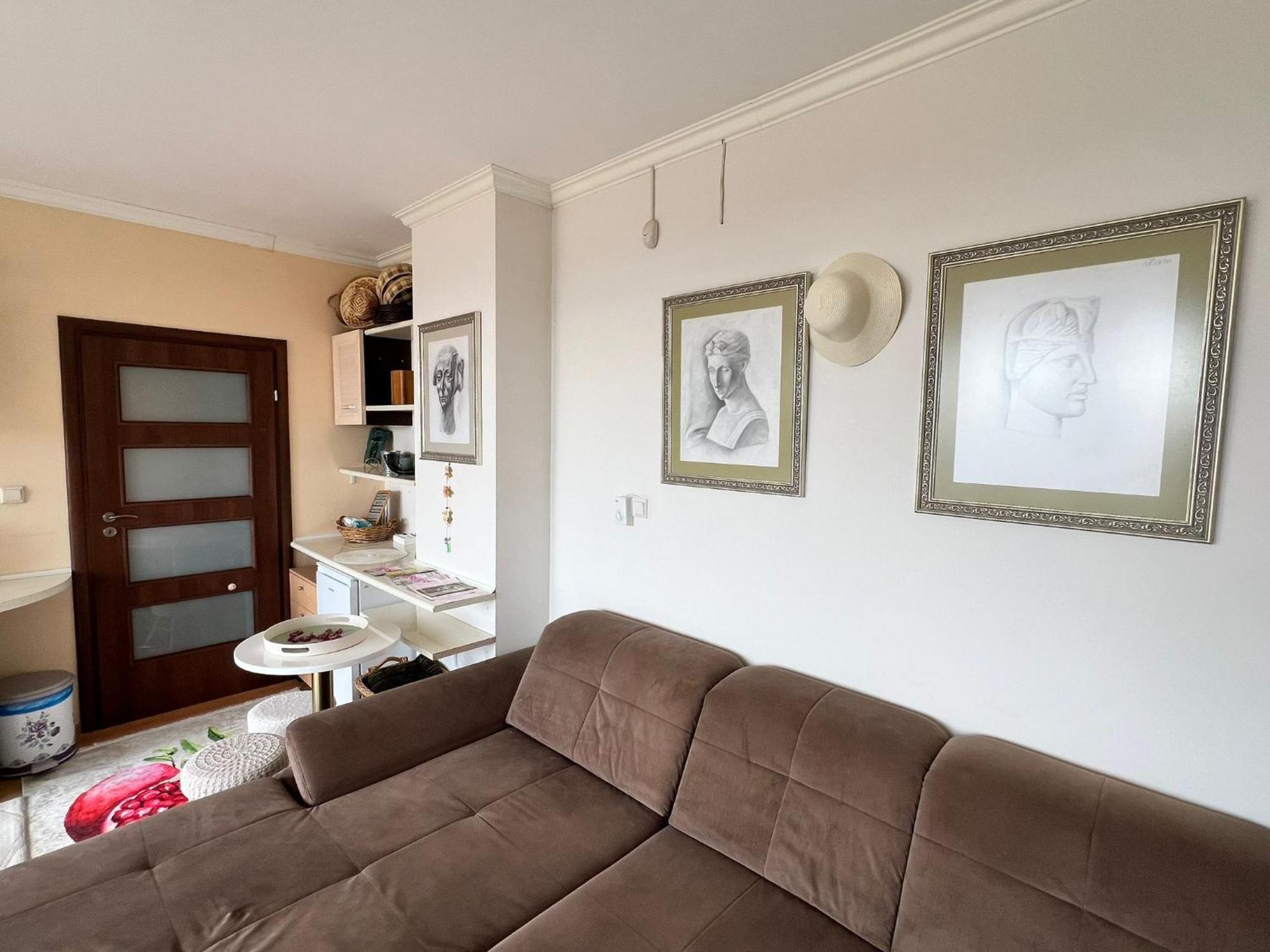 Downtown Central Apartment With Working Kitchen, City Views & Free Parking Kazanlŭk Dış mekan fotoğraf