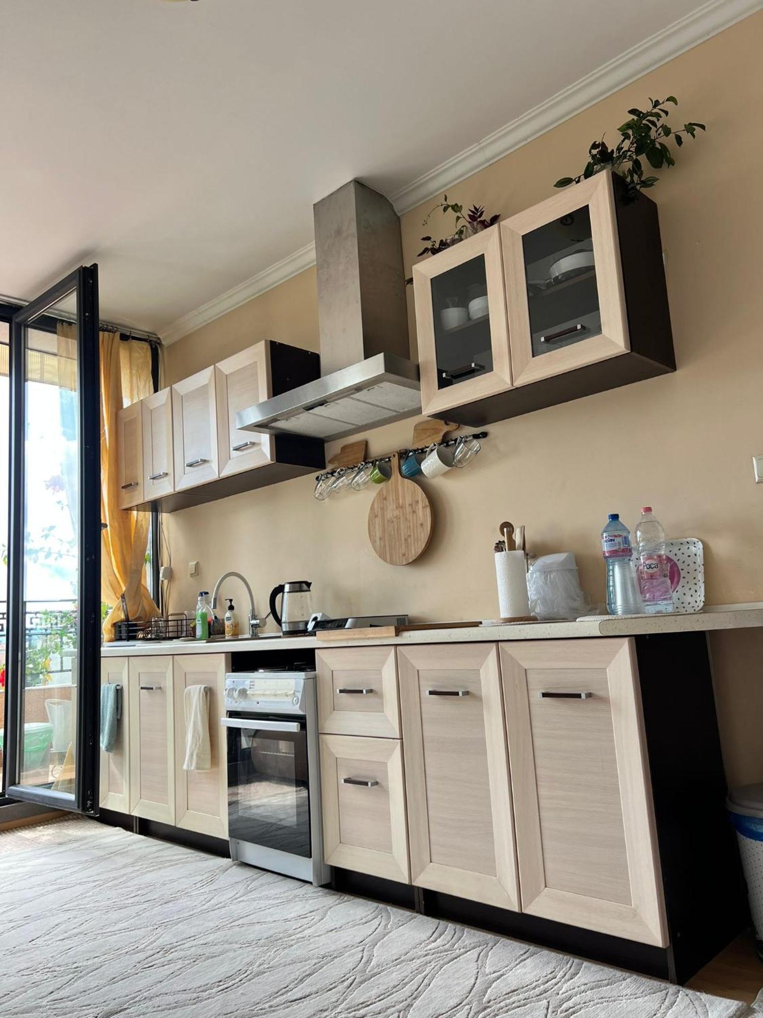 Downtown Central Apartment With Working Kitchen, City Views & Free Parking Kazanlŭk Dış mekan fotoğraf