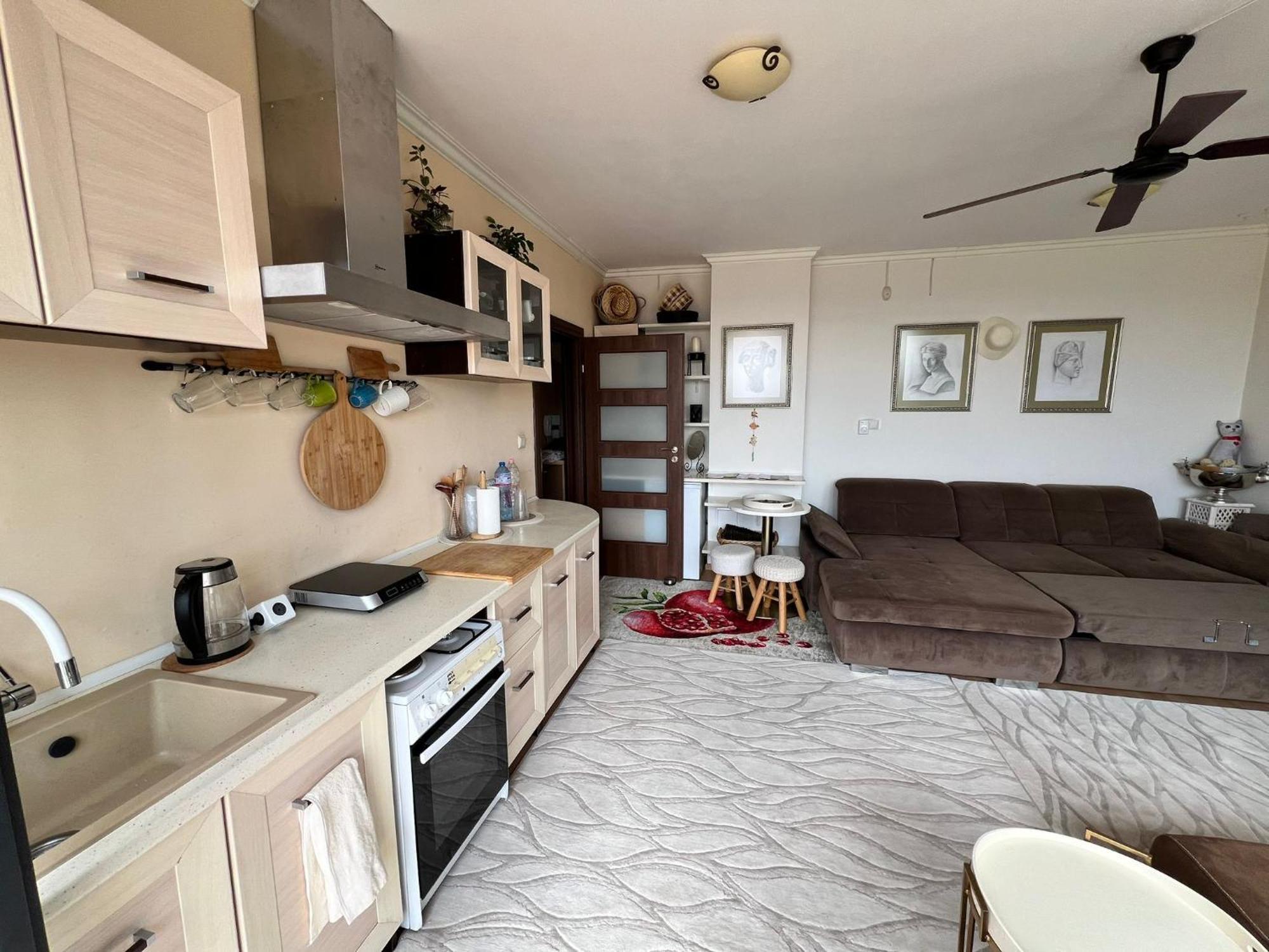 Downtown Central Apartment With Working Kitchen, City Views & Free Parking Kazanlŭk Dış mekan fotoğraf