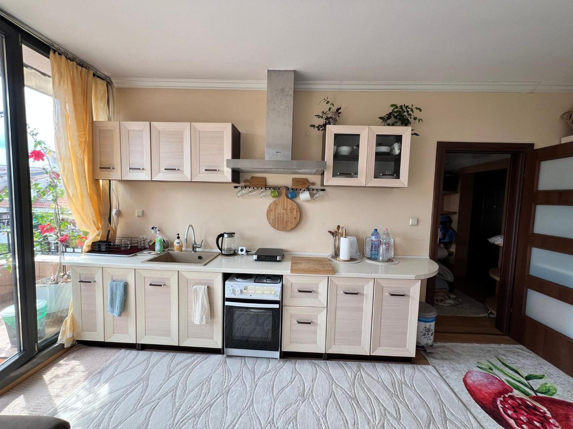 Downtown Central Apartment With Working Kitchen, City Views & Free Parking Kazanlŭk Dış mekan fotoğraf
